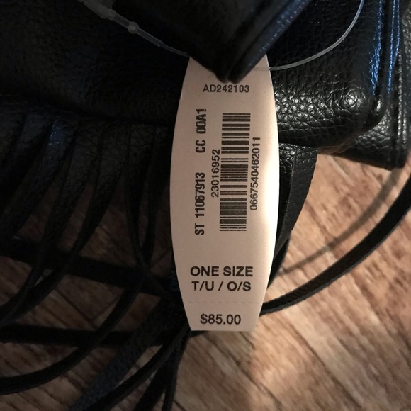 NWT Victoria secret fringe bag - Picture 4 of 4